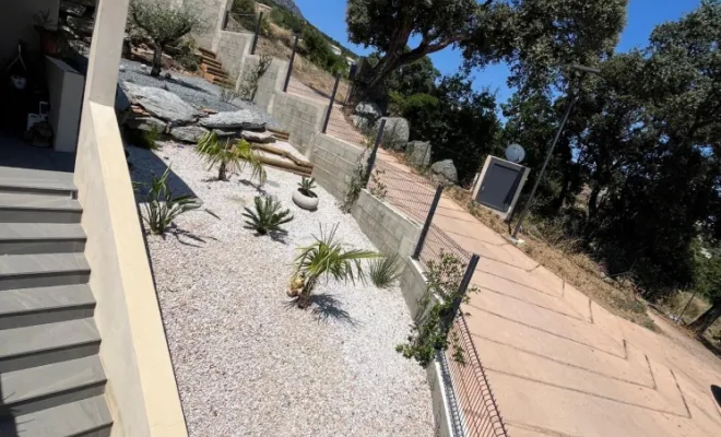 Création jardin sec, Lucciana, O.F Jardin